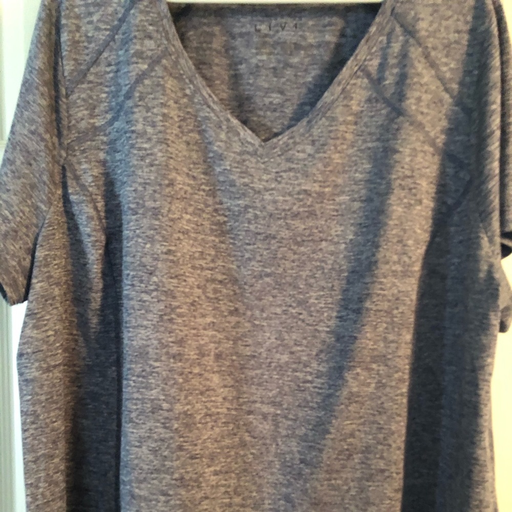 Livi dry wick top size 22/24